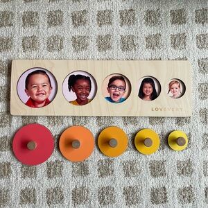 Lovevery Circle of Friends Puzzle